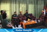 Kolonel Inf Idang Ismal S.Pd.,M.Si bersama Para Kabag (Letkol Arm Drs Sape'i, Letkol Inf Sugeng YR, SE, Letkol Chb (K) Ni Ketut S, S.Psi)  melaksanakan Kunjungan Kerja dan silaturahmi ke DPD/Mada LVRI Jatim (Gedung Juang 45),  Jl.Mayjen Sungkono/Gedung Veteran no.106 Surabaya (Dok foto Pendam V/Brawijaya)