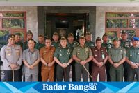 Komandan Korem 083/Baladhika Jaya  Brigjen TNI M.I.Gogor A.A bersama Ny.Nofia M.I.Gogor A.A melakukan Kunjungan ke Kodim 0822/Bondowoso, Jawa Timur , Senin,7/08/2023.(Foto) Sukri.