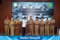 Bupati Lamongan Yuhronur Efendi, MoU antara Pengadilan Agama dengan Pemkab Lamongan bersama enam dinas di Command Center, Lt. 3 Pemda Lamongan, Senin (7/8/2023)