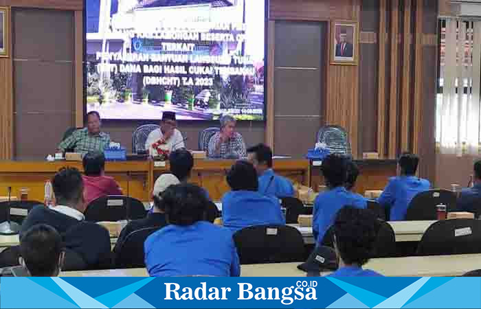 Saat Audensi PC PMII Lamongan dengan DPRD Lamongan dan beberapa OPD di ruang banggar kantor DPRD Kabupaten Lamongan. Senin (14/08/2023) kemarin.