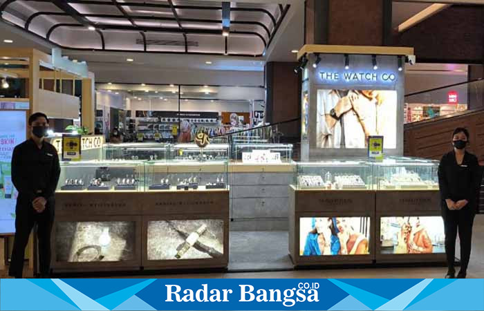 The Watch Co buka dua toko di  DP Mall Semarang Lantai 1 dan Mal Artha Gading Lantai Dasar.