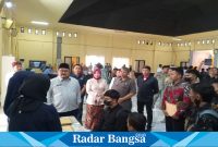 pemerintah Kabupaten Bondowoso mengadakan kegiatan Job Fair guna memfasilitasi dan mempertemukan antara pencari kerja dengan pengguna tenaga kerja atau perusahaan.