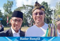 Kepala SMK Negeri 3 Mataram, Sulman Haris, S.Ag., M.Pd,I bersama dengan Gubernur NTB Dr. H. Zulkieflimansyah, S.E., M.Sc.