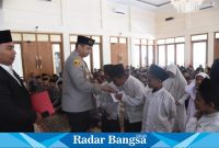 Polres Bondowoso mengadakan Peringatan Maulid Nabi Muhammad Saw dan Santunan Anak Yatim di Masjid Al Fajri Polres Bondowoso, tepatnya pada hari Selasa 26/09 2023.