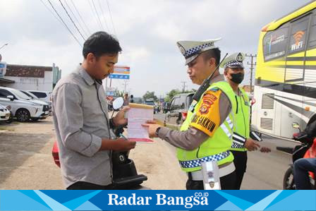 Jajaran anggota satlantas Polres Pringsewu saat gelar Ops Zebra, Rabu 13/09/2023 (dok.Humas For Darmawan/RB)