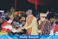 Pj Bupati Pringsewu Adi Erlansyah saat membuka acara kegiatan festival, Selasa 12/09/2023.(dok.hms /Darmawan/RB)
