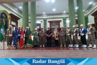 Pemerintah Kabupaten Bondowoso menerima rombongan kirab pembawa Panji dan Pataka Jer Basuki Mawa Beya dari Pemerintah Kabupaten Situbondo bertempat di Pendopo Ki Bagus Asra pada hari Minggu, (7/10/2023)