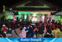 Seni Patrol Gaul Putra Agewek Meriahkan malam puncak Kirab Pataka HUT Provinsi Jawa Timur ke-78 berlangsung di Panggung Mahardika Alun alun Ki Bagus Asra Kabupaten Bondowoso Minggu malam, (7/10/2023)