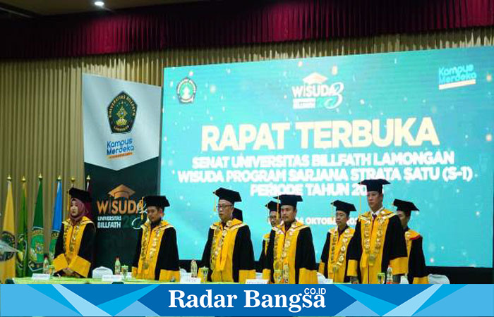 Terbuka Senat Universitas Billfath Program Sarjana Strata Satu ke-3 Tahun 2023 di Graha Sandiya Semen Tuban, Sabtu (14/10/2023) (Dok foto Pribadi)