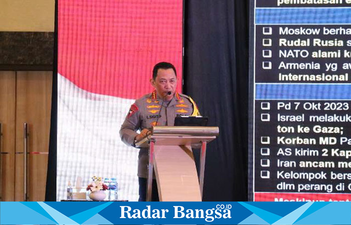  Kepala Kepolisian Negara Republik Indonesia (Kapolri), Jenderal Pol Drs. Listyo Sigit Prabowo, M.Si, mengisi kuliah kebangsaan, di Universitas Hasanuddin (Unhas), Makassar, dengan tema ‘Polri – Prediktif, Responsibilitas dan Transparansi Berkeadilan