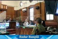 Mantan Ketum PMK Kyokushinkai Karate-Do Indonesia sewaktu didengar keterangannya oleh Majelis Hakim (Foto : FYW)