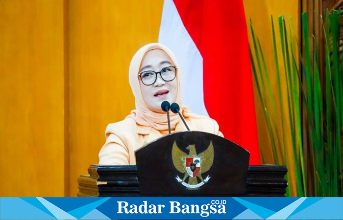 Ketua Dharma Wanita Persatuan (DWP) Provinsi Jatim Isye Adhy Karyono