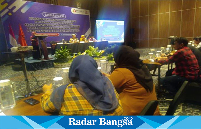 Suasana sosialisasi Banwas menangkal Hoax ,Kamis (21/12) di Aston Hotel (Foto: Radarbangsa)