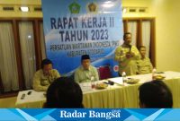 Ketua DPRD Sidoarjo hadir dalam Raker PWI , Jum at (8/12) di Batu malang (Foto: Radarbangsa)