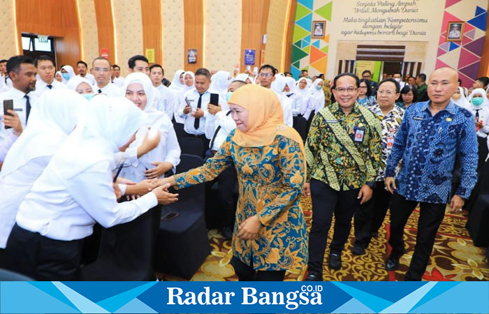 Gubernur Khofifah Indar Parawansa membuka orientasi Pegawai Pemerintah dengan Perjanjian Kerja (PPPK) Pemprov Jatim Tahun 2024 di Aula Sasana Wiyata Praja, BPSDM Provinsi Jatim (IST)