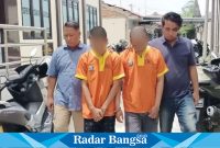 Dua pengedar saat diamankan Polisi (IST)