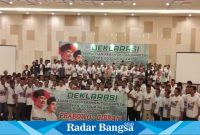 simpatisan Kebangkitan Bangsa PKB Gusdur Ngawi menyatukan suara mereka dalam sebuah deklarasi di Kurnia Convention Hall (Hokky)  (ist)