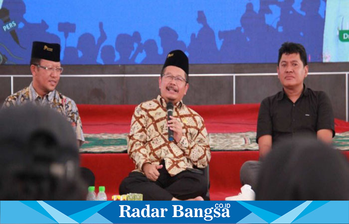 Penjabat (Pj.) Bupati Pasuruan, Andriyanto, saat jagongan ngopi bareng media massa (IST)