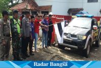 Camat Cidaun H. Koswara. S. Pd, M. Pd didampingi Forkopimcam, PPK Cidaun, Panwaslu kecamatan Cidaun, PPS, dan PKD saat pelepasan armada pengangkut logistik Pemilu 2024 menuju desa terjauh dan terluar kabupaten Cianjur. (Dok Photo RadarBangsa.co.id/AE Nasution)