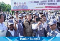 Bupati Lamongan Yuhronur Efendi memberikan himbauan kepada anggota Panitia Pengawas Pemilu (IST)