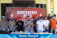  Kapolres Nganjuk, AKBP Muhammad, S.H., S.I.K., M.Si., dalam konferensi persnya pada Sabtu (30/03/2024)