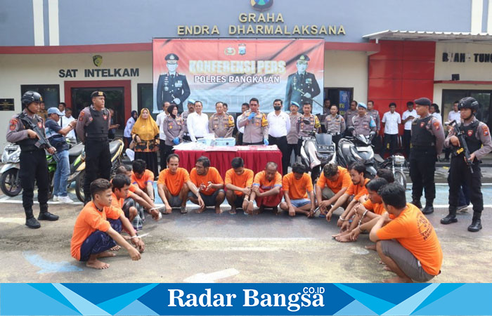 Kapolres AKBP Febri Isman Jaya, S.H., S.I.K., M.I.K., saat memimpin konfrensi pers di halaman Mako Polres  (ist)