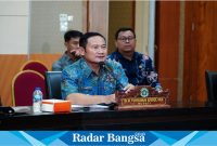 Bupati Lamongan Yuhronur Efendi saat hadiri Rapat Koordinasi Revitalisasi PPN Brondong yang diadakan secara daring melalui Zoom pada Jumat, 31 Mei 2024 (IST)