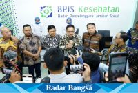 Penjabat (Pj) Gubernur Jawa Timur, Adhy Karyono, saat hadiri  acara peresmian Kantor BPJS Kesehatan Cabang Kabupaten Gresik yang berlokasi di Jl Dr Wahidin Sudiro Husodo No. 39 Kebomas Gresik pada Senin (3/6) (IST)