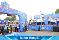 Pj Gubernur Jawa Timur, Adhy Karyono, ikut meramaikan acara PLN Mobile Color Run 2024 (IST)