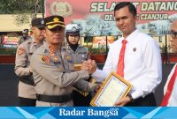 Polres Cianjur menggelar upacara kenaikan pangkat periode 1 Juli 2024. (Foto: Humas Polres Cianjur)