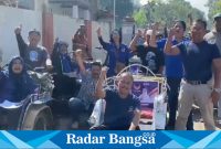 Kegiatan branding becak di wilayah Kecamatan Kandangan (foto: Hikam)