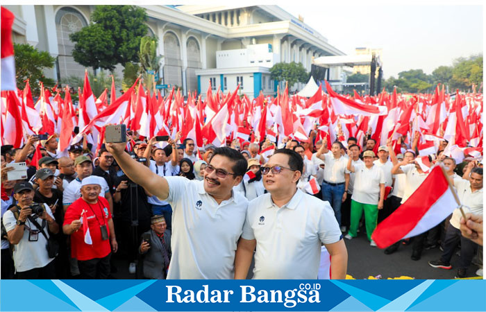 (kiri) Pj  Gubernur Jawa Timur Adhy Karyono (IST)