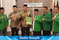 Yuhronur-Dirham Terima Surat Tugas dari PPP (IST) 