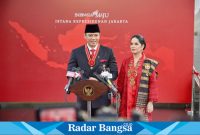 Menteri AHY didampingi istri tercinta saat  Dianugerahi Bintang Mahaputra Nararya dari Presiden Jokowi (IST)