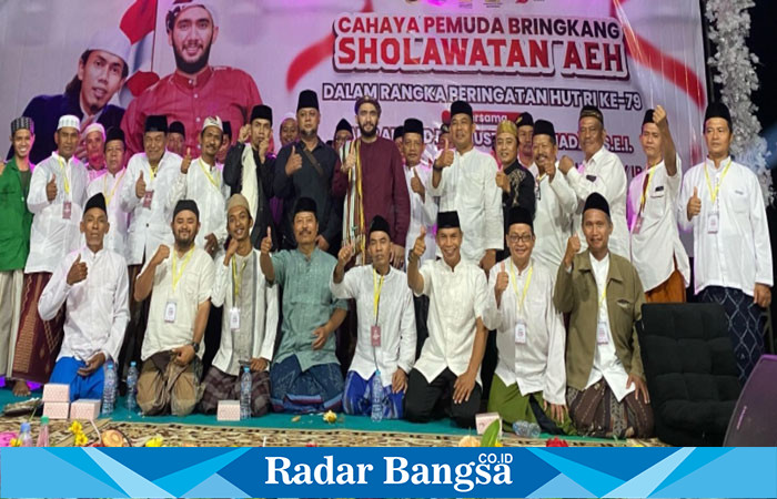 Pemerintah Desa Bringkang dan Karang Taruna Cahaya Pemuda gelar Sholawat bersama Habib AEH (IST)