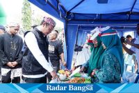 Bupati Yuhronur Efendi saat menghadiri Festival Kuliner (IST)