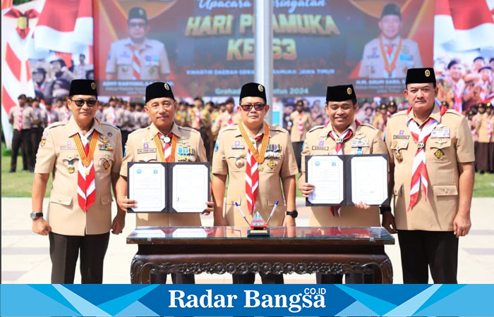 Pj. Gubernur Jawa Timur, Adhy Karyono saat MoU dengan BNNP  di Gedung Negara Grahadi, Surabaya, pada Selasa (27/8). (IST)