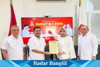 Rekomendasi Partai Demokrat untuk Pilkada Kabupaten Sidoarjo diberikan kepada Pasangan H Subandi – Hj Mimik Idayana sebagai calon Bupati dan Wakil Bupati (IST)