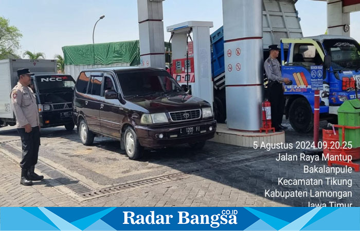 Anggota Polsek Tikung, melaksanakan patroli objek vital (Obvit) guna mencegah dan menanggulangi kejahatan 4C (Curat, Curas, Curanmor, dan Narkoba) di Kecamatan Tikung. Kegiatan patroli dimulai pada Senin (05/08) pukul 09.00 WIB pagi ini. (IST)