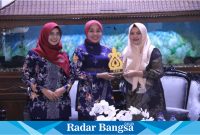 Ketua Gabungan Organisasi Wanita (GOW) Kabupaten Sidoarjo, dr. Hj. Sriatun Subandi (IST)