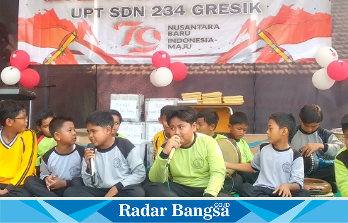 Tampilan grup Banjari dari anak didik UPT SDN 234 GRESIK. (IST)