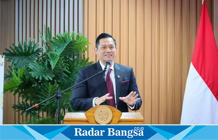 Menteri Agraria dan Tata Ruang/Kepala Badan Pertanahan Nasional (ATR/BPN), Agus Harimurti Yudhoyono (AHY) menjadi _keynote speaker_ dalam International Conference of UNAIR Postgraduate School 2024 di Surabaya,