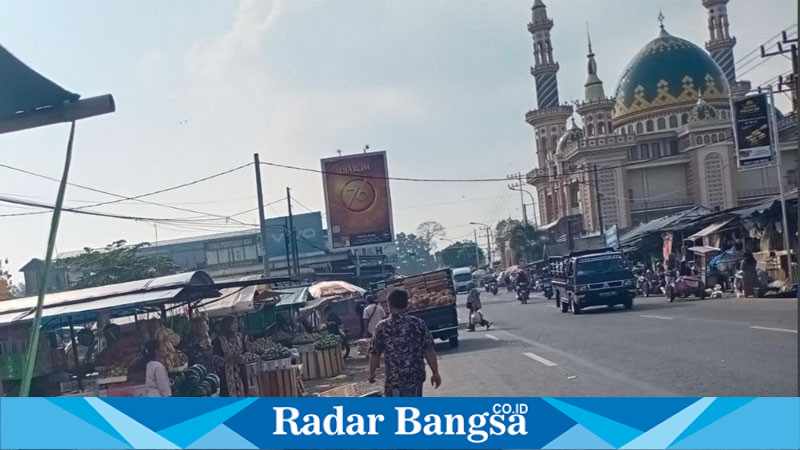 Keadaan Pedagang dipasar Tanah Merah