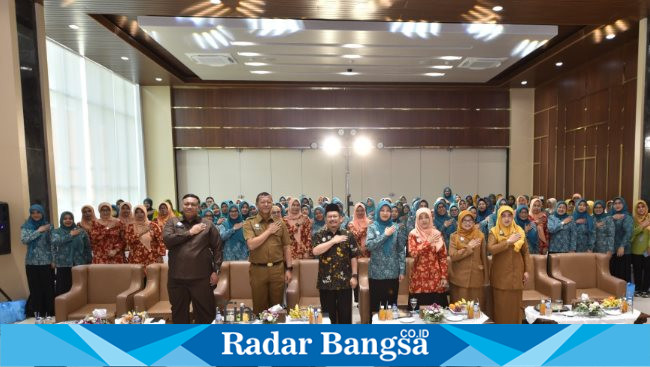 Turut hadir Pj Bupati Pasuruan, Andriyanto. Pj Ketua TP PKK Kabupaten Pasuruan, Ny. Luhur Ngudi Andriyanto, dan Ketua Dharma Wanita Persatuan, Ny. Temi Sasongko di Auditorium Mpu Sindok. (IST)