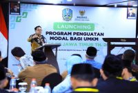 Pj  Gubernur Jawa Timur, Adhy Karyono, secara resmi meluncurkan program penguatan modal bagi UMKM Baznas se-Jatim di Grand Swiss-belhotel Darmo Surabaya, pada Kamis (19/09) (IST)