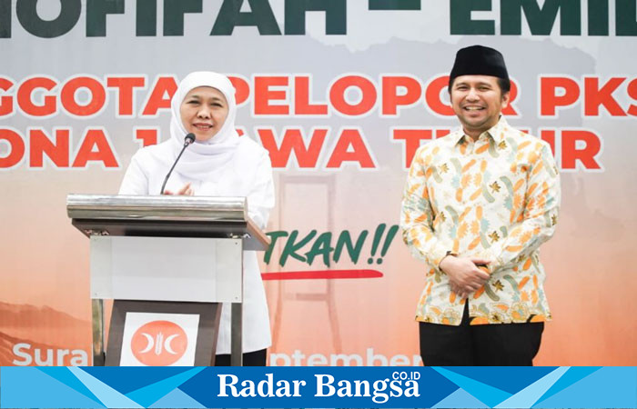 Pasangan bakal calon Gubernur dan Wakil Gubernur Jawa Timur, Khofifah Indar Parawansa dan Emil Elistianto Dardak