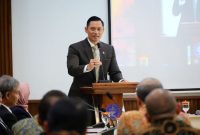 Menteri Agraria dan Tata Ruang/Kepala Badan Pertanahan Nasional Agus Harimurti Yudhoyono saat menghadiri Ujian Terbuka Doktor Direktur Jenderal Pengendalian dan Penertiban Tanah dan Ruang (PPTR), Jonahar pada Senin (30/09/2024). 