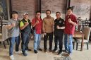 (baju coklat) Pimpinan Umum Media RadarBangsa, Zainul Arifin, saat melakukan kunjungan kerja ke perwakilan Jawa Tengah dan Daerah Istimewa Yogyakarta (DIY) pada Rabu (23/10). (Dok foto RadarBangsa Jateng-Diy)