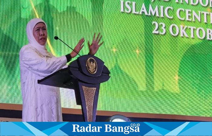 Calon Gubernur Jawa Timur nomor urut dua, Khofifah Indar Parawansa, hadir dalam acara Penganugerahan Masjid Award 2024 yang diselenggarakan oleh Dewan Masjid Indonesia Provinsi Jawa Timur, Rabu (23/10). (IST)