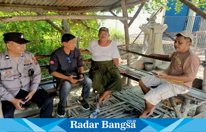 Polsek Tikung Polres Lamongan melaksanakan kegiatan cooling system di Warkop Pojok, yang terletak di depan Mako Polsek Tikung, Dusun Tikung, Desa Bakalanpule (IST)